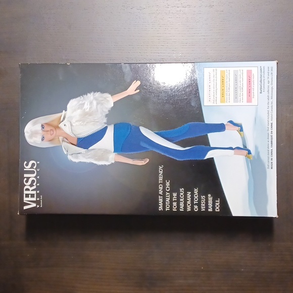 Barbie Versus Versace Gold Label Doll Mattel 2004 Designer for the Stars NRFB - Picture 4 of 10